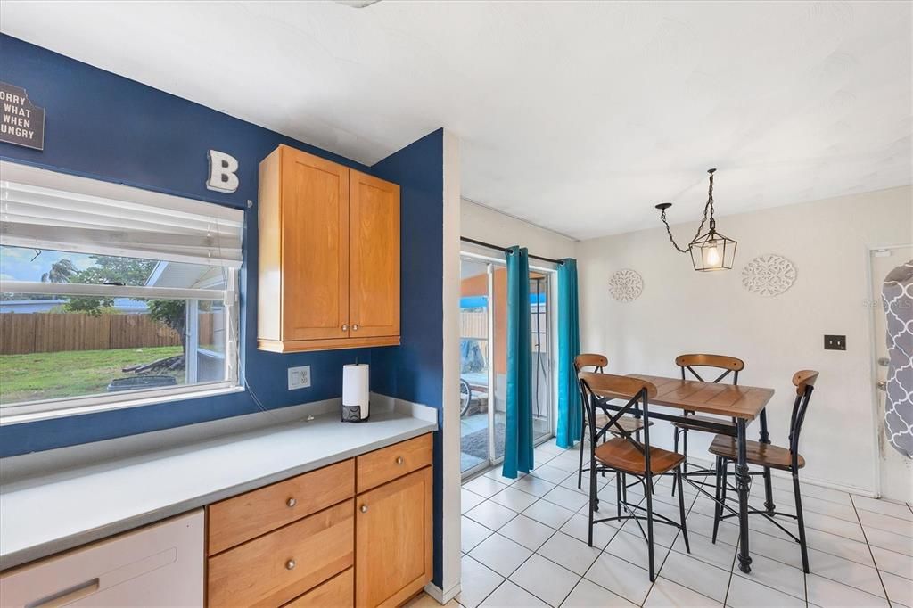 Recently Sold: $309,000 (2 beds, 1 baths, 1080 Square Feet)