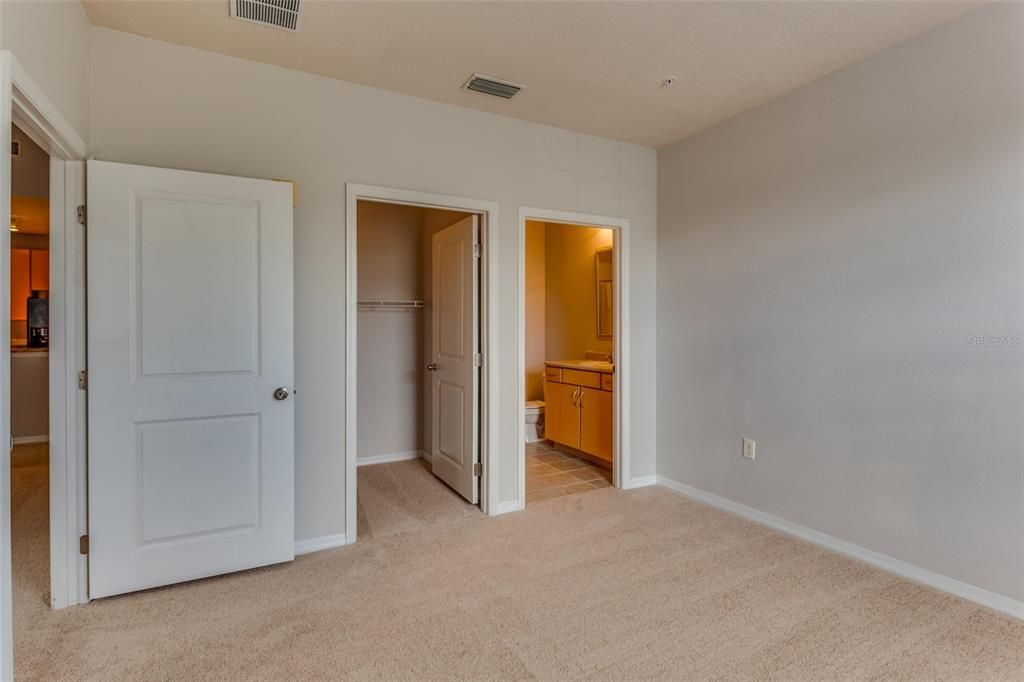 Recently Sold: $242,000 (2 beds, 2 baths, 1188 Square Feet)