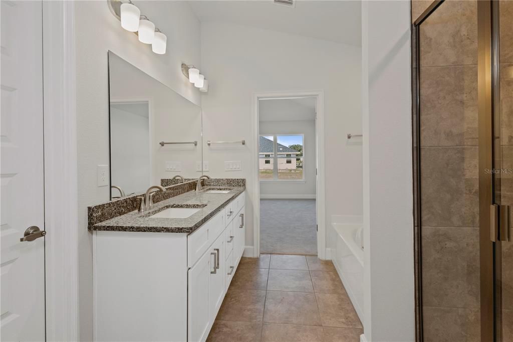 For Sale: $337,400 (3 beds, 2 baths, 1512 Square Feet)