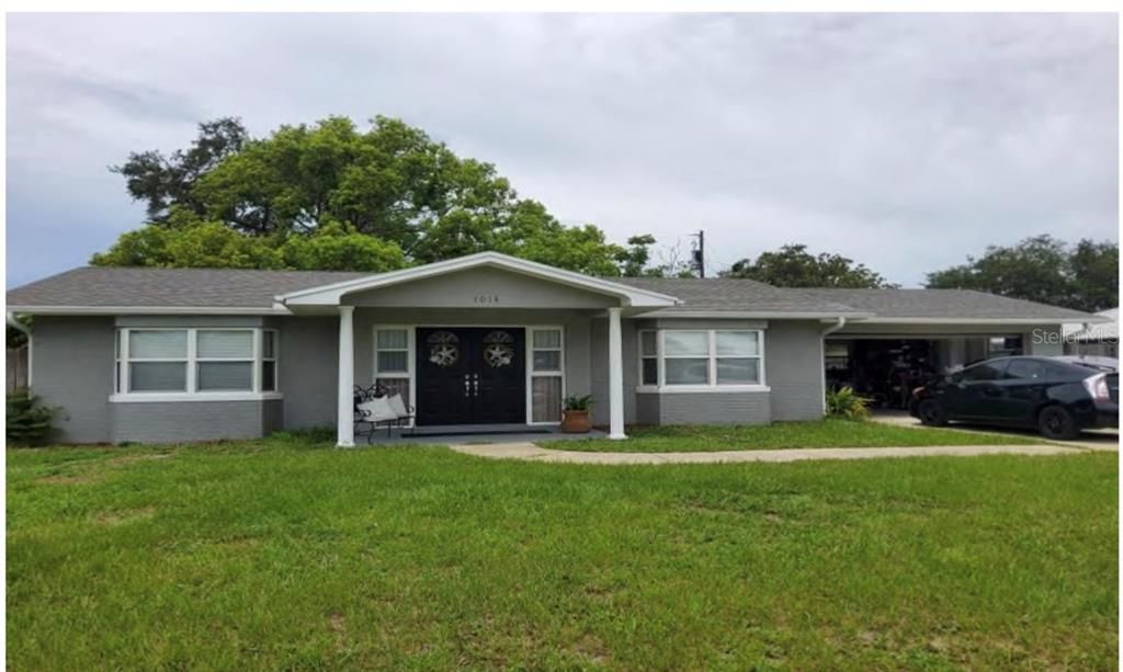 Recently Sold: $290,000 (3 beds, 2 baths, 1258 Square Feet)