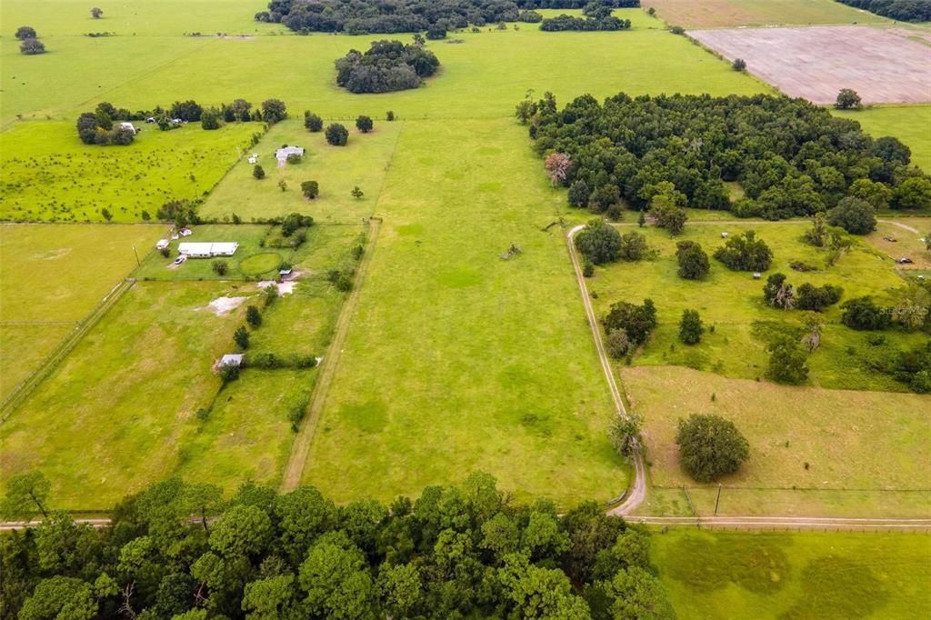 На продажу: $305,000 (10.00 acres)