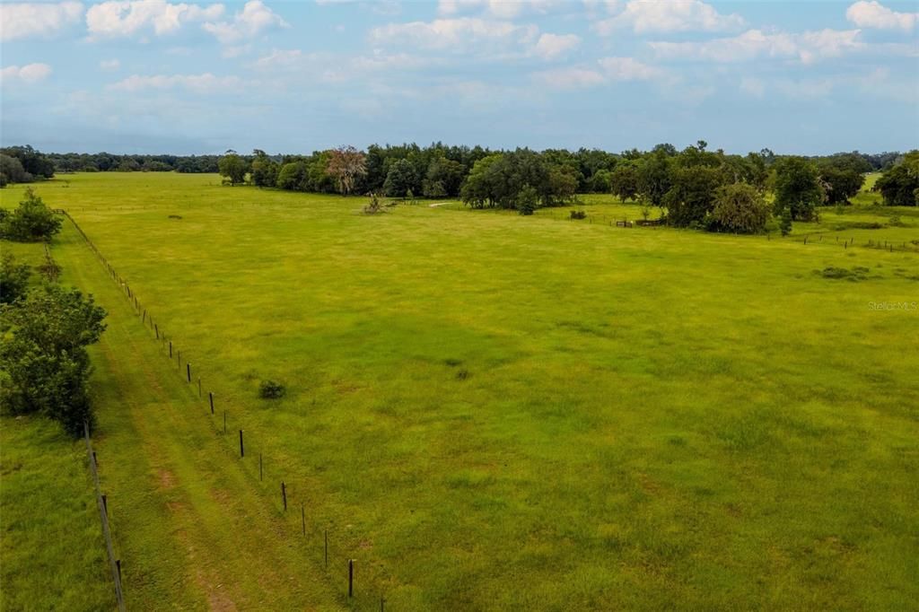 На продажу: $305,000 (10.00 acres)