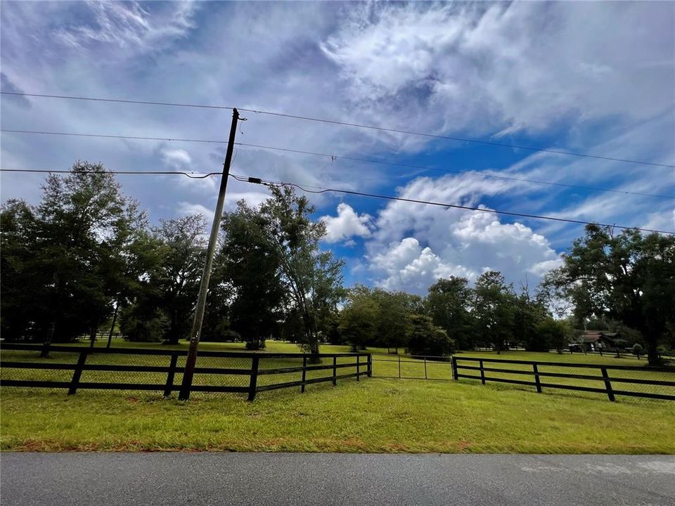 Недавно продано: $200,000 (2.50 acres)