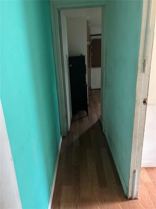 Vendido Recientemente: $40,000 (4 camas, 2 baños, 600 Pies cuadrados)