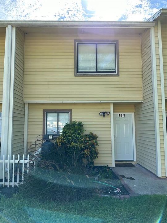 Recently Sold: $199,000 (2 beds, 1 baths, 1032 Square Feet)