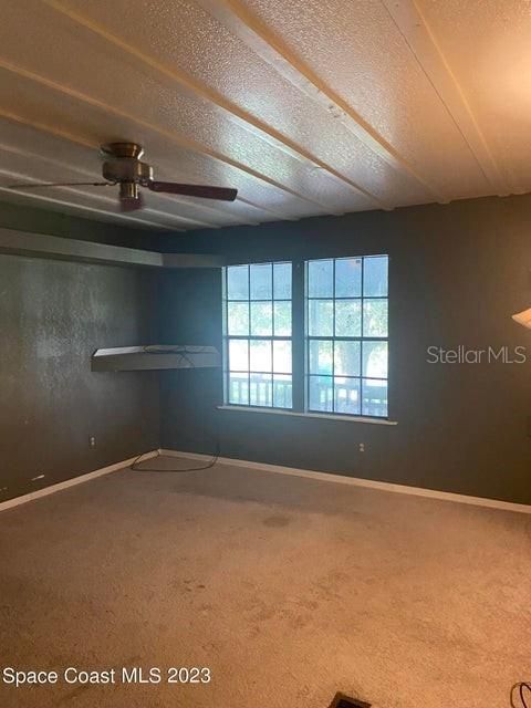 Recently Sold: $126,900 (4 beds, 2 baths, 1782 Square Feet)