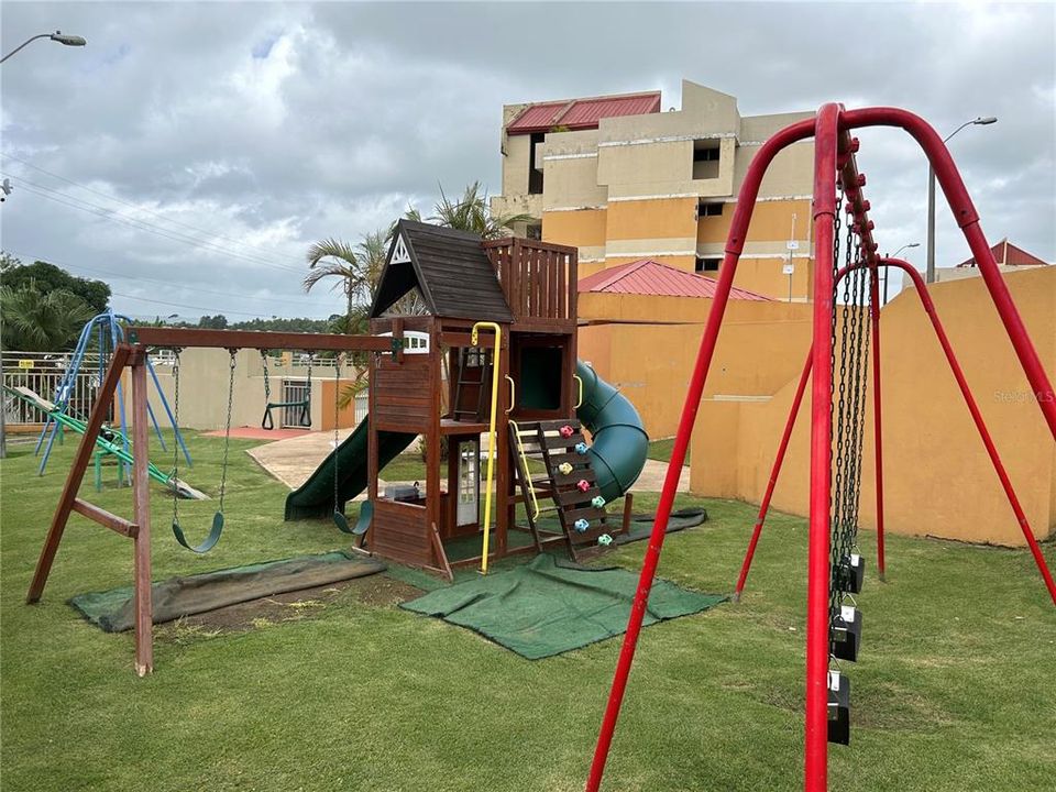 Vendido Recientemente: $154,000 (3 camas, 2 baños, 1205 Pies cuadrados)