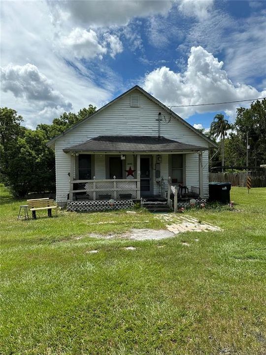 Recently Sold: $170,000 (3 beds, 1 baths, 1344 Square Feet)