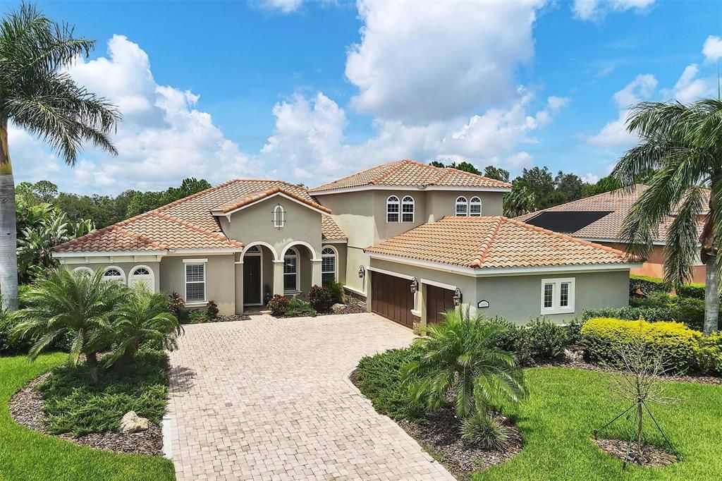 Recently Sold: $1,250,000 (5 beds, 4 baths, 3969 Square Feet)