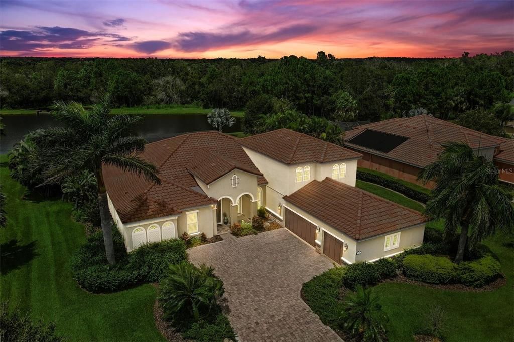 Recently Sold: $1,250,000 (5 beds, 4 baths, 3969 Square Feet)