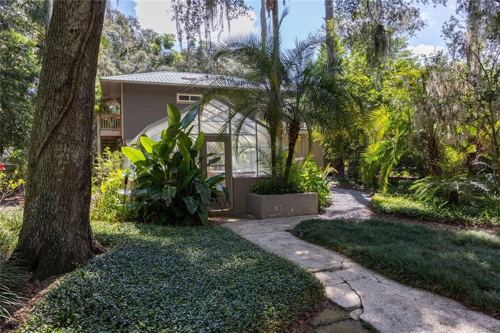 Recently Sold: $1,750,000 (4 beds, 4 baths, 4174 Square Feet)