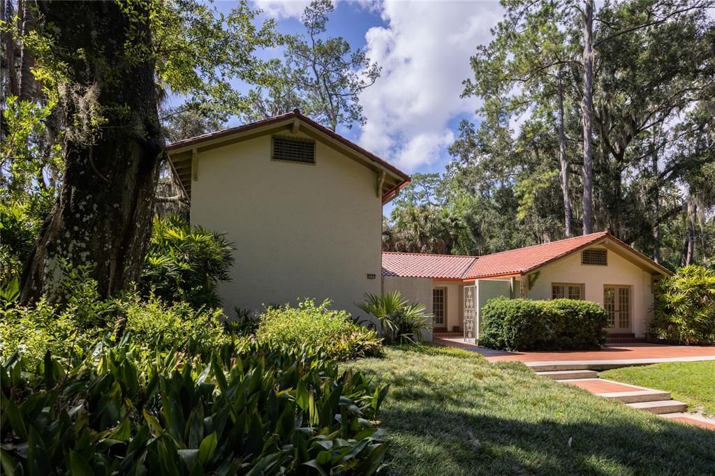 Vendido Recientemente: $1,750,000 (4 camas, 4 baños, 4174 Pies cuadrados)