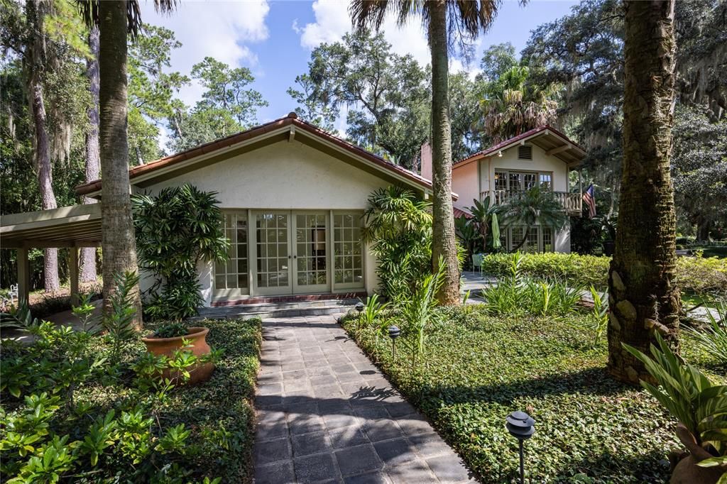 Recently Sold: $1,750,000 (4 beds, 4 baths, 4174 Square Feet)