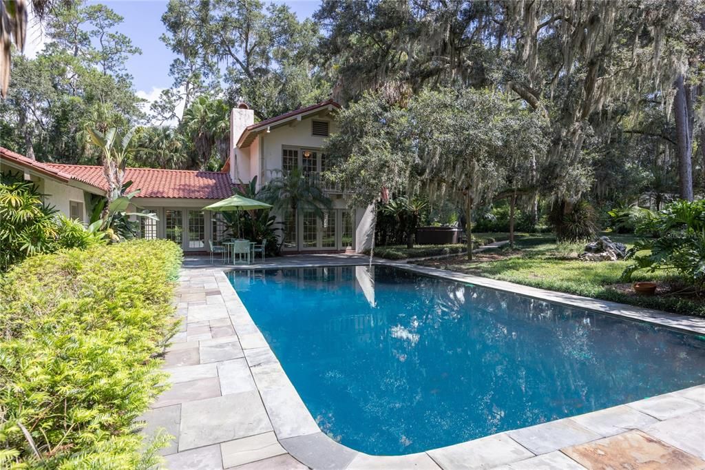 Recently Sold: $1,750,000 (4 beds, 4 baths, 4174 Square Feet)