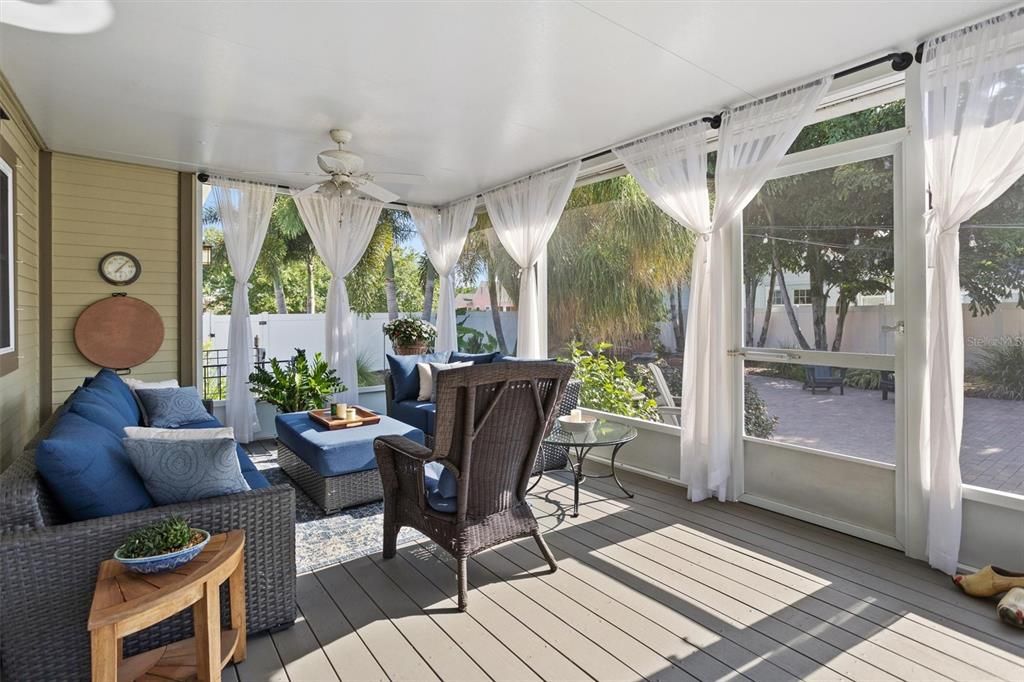 Recently Sold: $875,000 (3 beds, 2 baths, 1776 Square Feet)