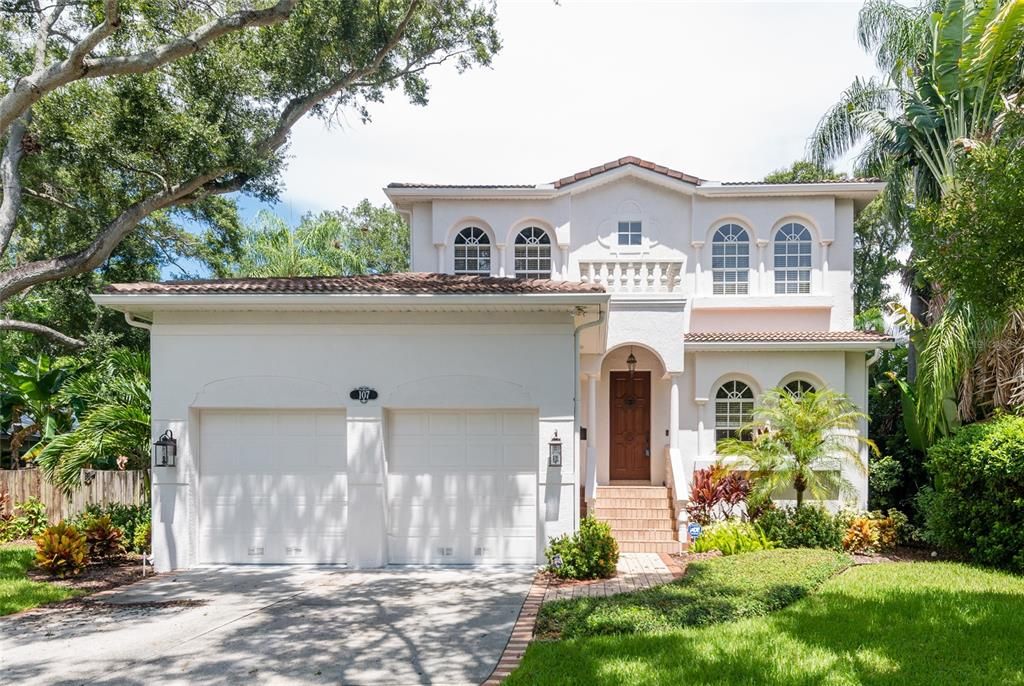 Recently Sold: $1,850,000 (4 beds, 3 baths, 3483 Square Feet)