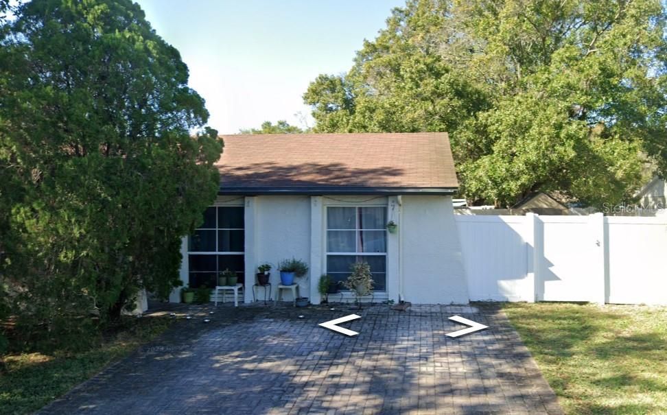 Recently Sold: $225,000 (3 beds, 2 baths, 992 Square Feet)