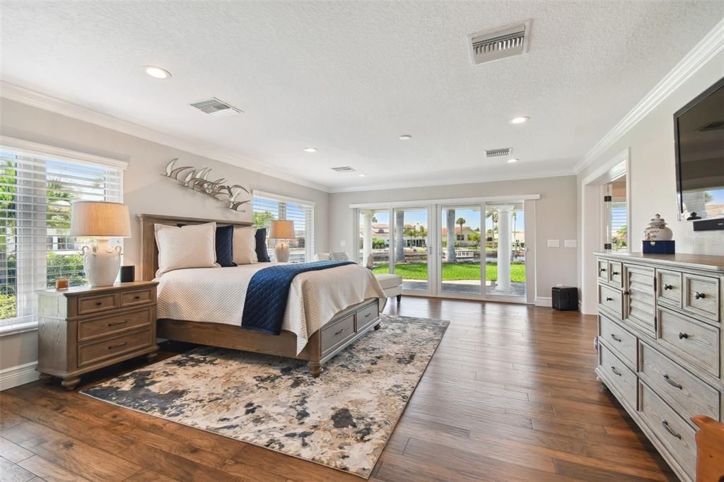 Recently Sold: $1,695,000 (3 beds, 2 baths, 2912 Square Feet)