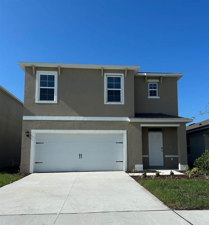 For Rent: $3,020 (5 beds, 3 baths, 2447 Square Feet)