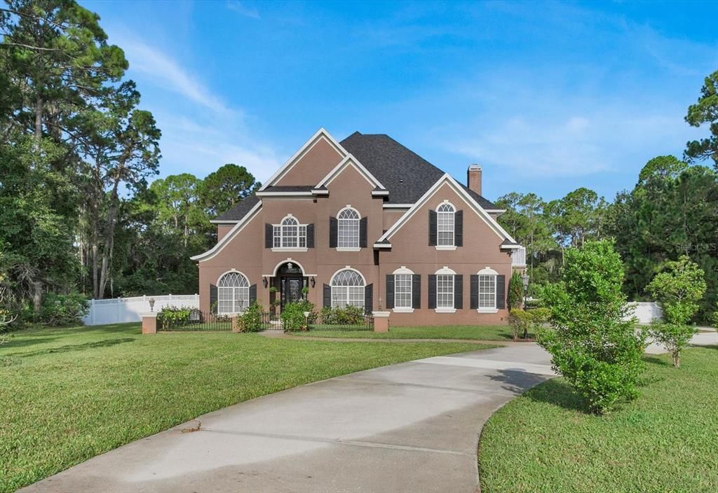 Recently Sold: $1,100,000 (5 beds, 4 baths, 3482 Square Feet)