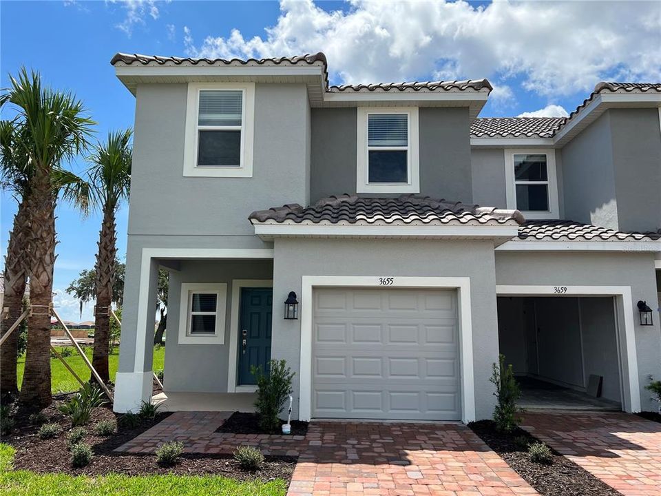 Recently Sold: $324,880 (3 beds, 2 baths, 1553 Square Feet)