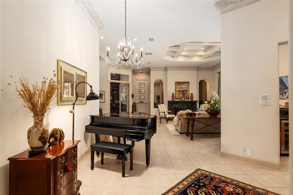 Recently Sold: $2,100,000 (4 beds, 5 baths, 4535 Square Feet)