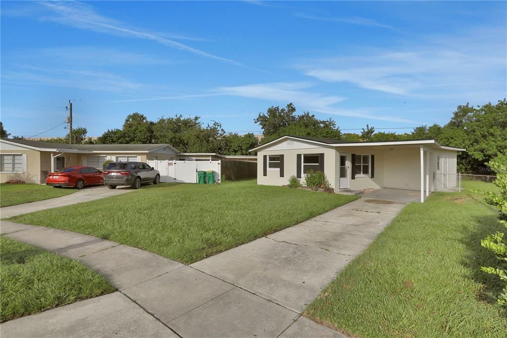 Recently Sold: $175,000 (2 beds, 1 baths, 808 Square Feet)