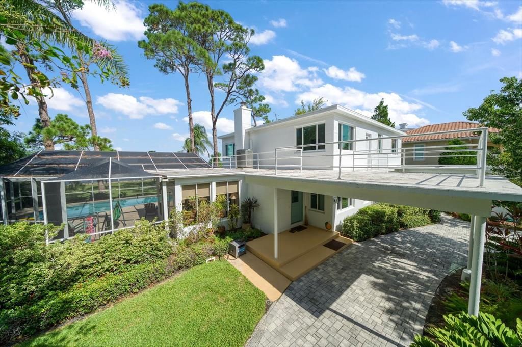 Recently Sold: $3,800,000 (5 beds, 3 baths, 2910 Square Feet)