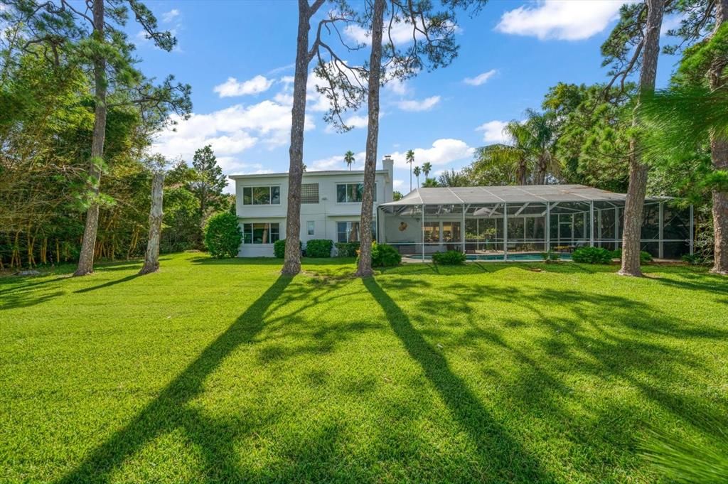 Recently Sold: $3,800,000 (5 beds, 3 baths, 2910 Square Feet)