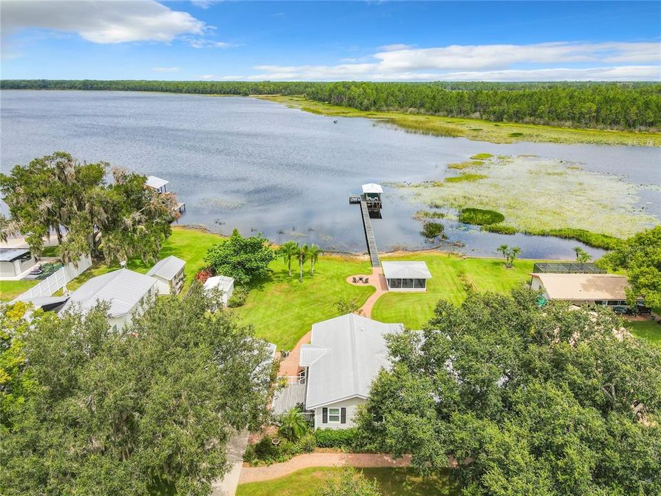 Recently Sold: $648,000 (3 beds, 2 baths, 1648 Square Feet)