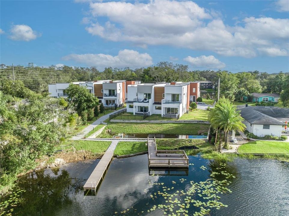 Recently Sold: $1,179,000 (3 beds, 3 baths, 2085 Square Feet)