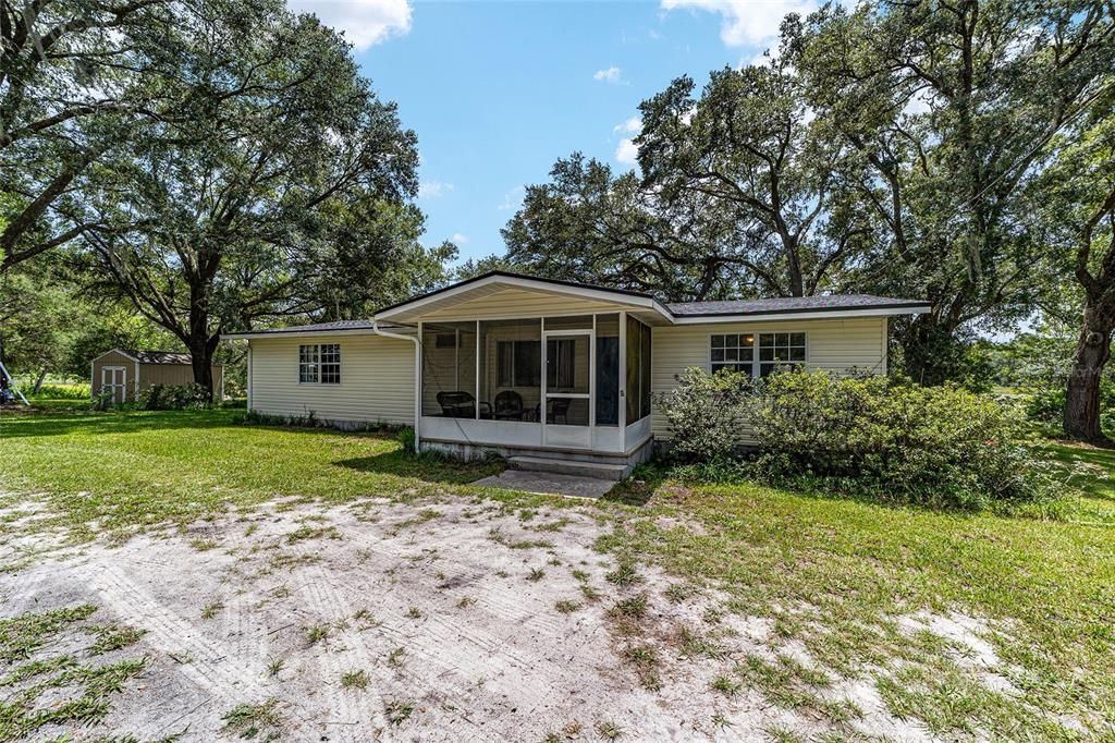 Recently Sold: $249,000 (3 beds, 2 baths, 2124 Square Feet)