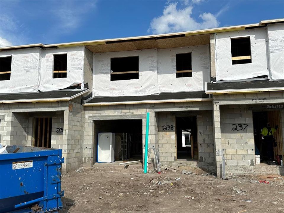 Recently Sold: $351,780 (3 beds, 2 baths, 1379 Square Feet)