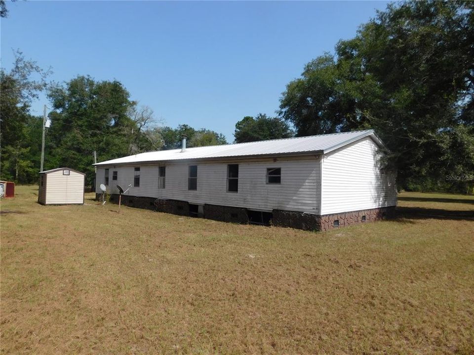 Recently Sold: $125,000 (3 beds, 2 baths, 2040 Square Feet)