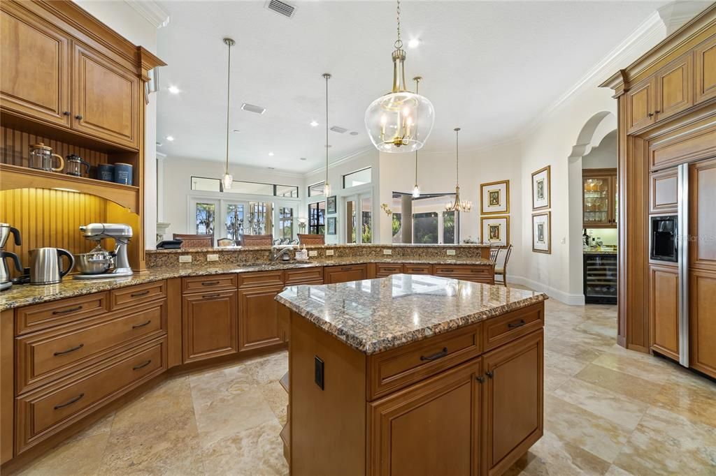 For Sale: $4,499,000 (6 beds, 8 baths, 6755 Square Feet)