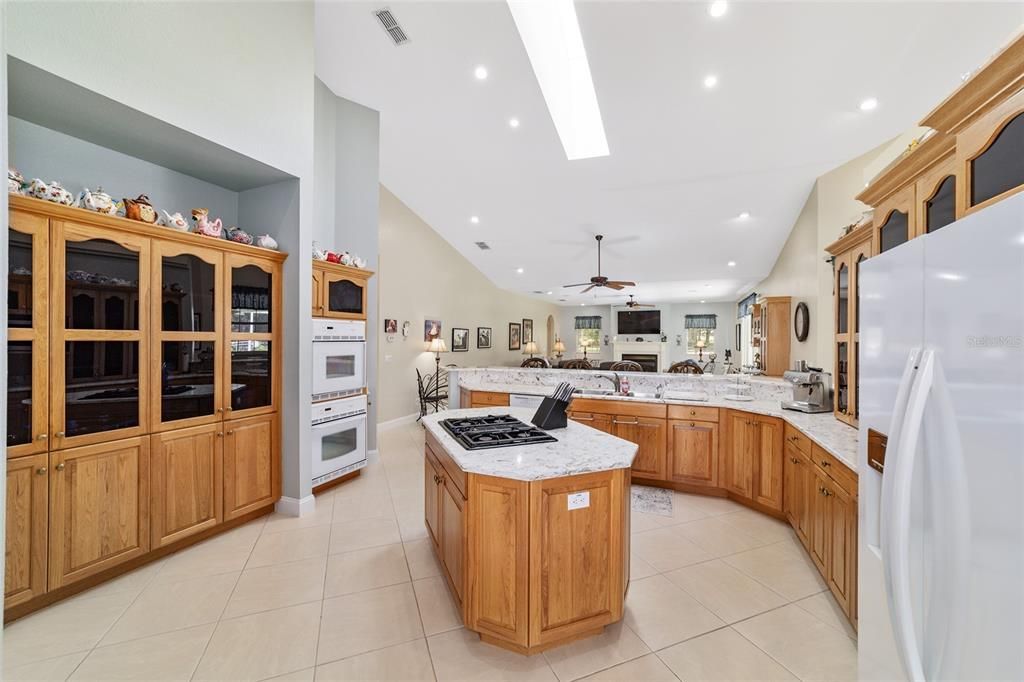 KITCHEN WITH ISLAND