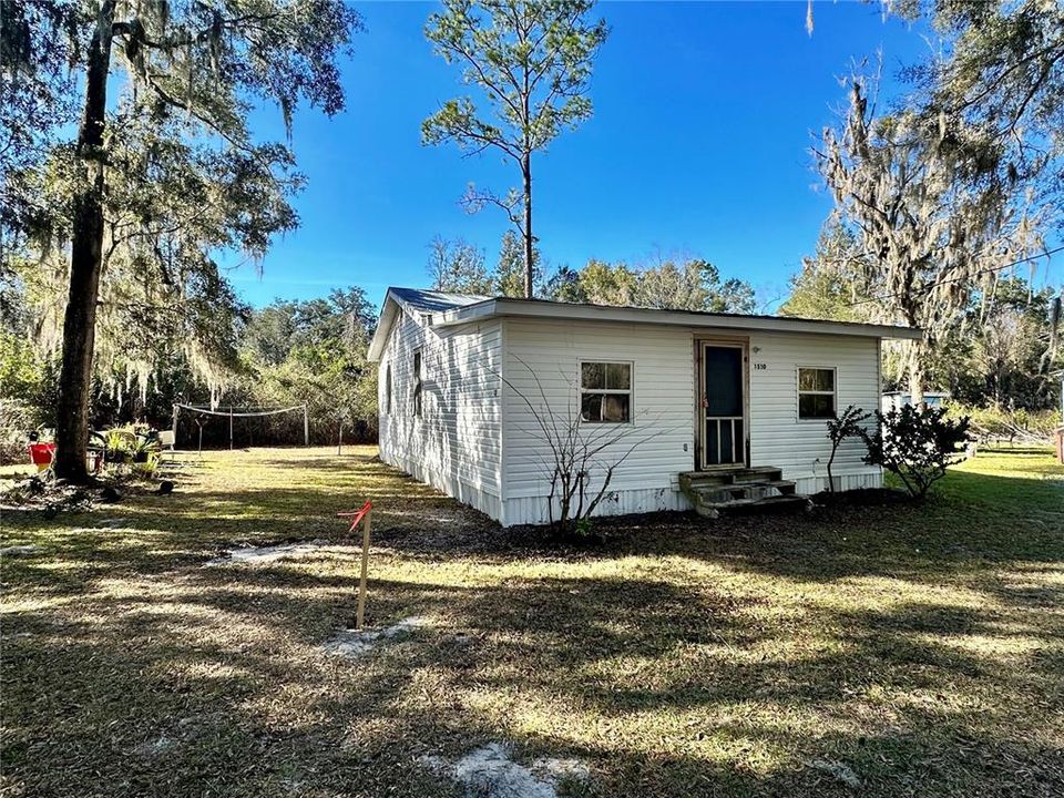 Recently Sold: $59,900 (3 beds, 1 baths, 864 Square Feet)