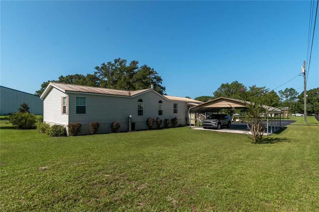 Active With Contract: $420,000 (3 beds, 2 baths, 1741 Square Feet)