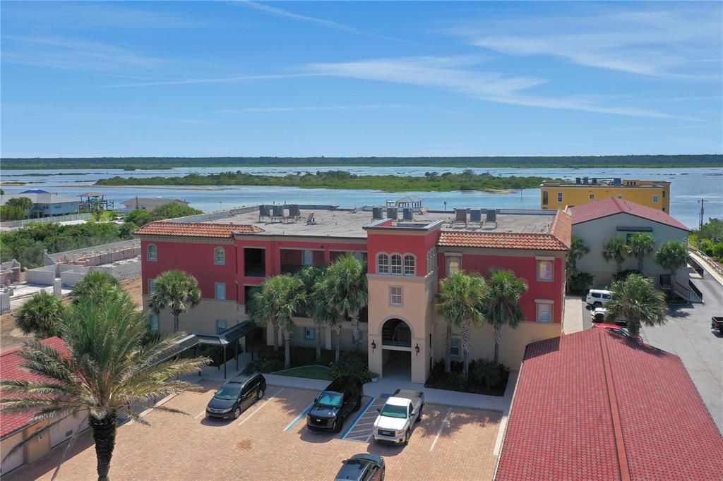 Recently Sold: $1,100,000 (3 beds, 3 baths, 2292 Square Feet)