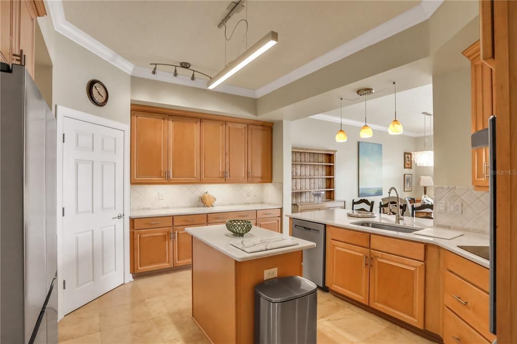 Recently Sold: $1,100,000 (3 beds, 3 baths, 2292 Square Feet)