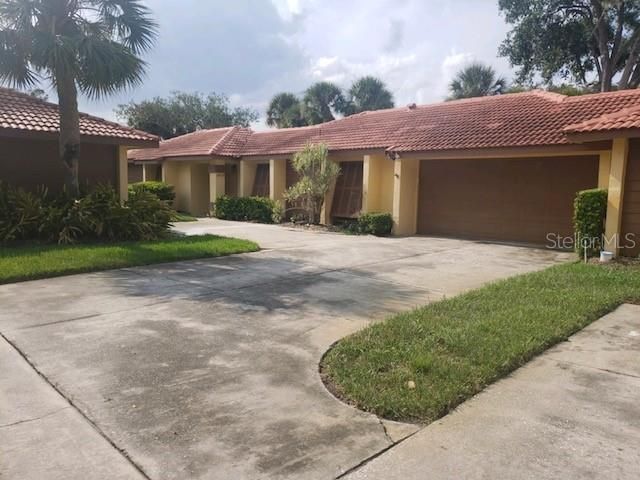 Recently Sold: $305,000 (3 beds, 2 baths, 1702 Square Feet)