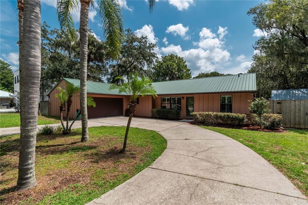 Recently Sold: $699,999 (3 beds, 2 baths, 1368 Square Feet)