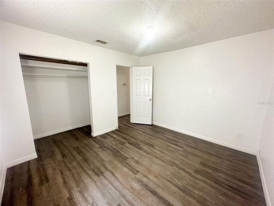 Recently Rented: $1,000 (3 beds, 1 baths, 864 Square Feet)