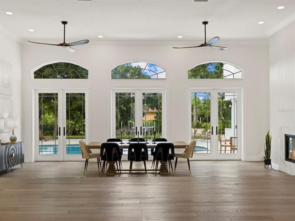 Dining Area Overlooking Pool