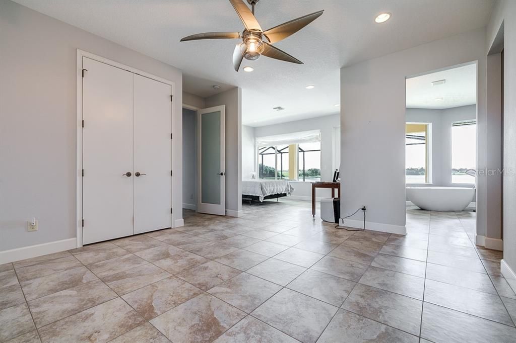 Recently Sold: $725,000 (3 beds, 2 baths, 3541 Square Feet)