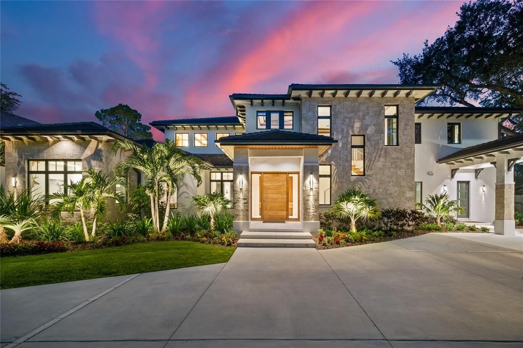 Recently Sold: $11,500,000 (5 beds, 6 baths, 6593 Square Feet)