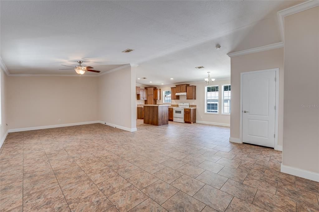 For Sale: $187,000 (2 beds, 2 baths, 1512 Square Feet)