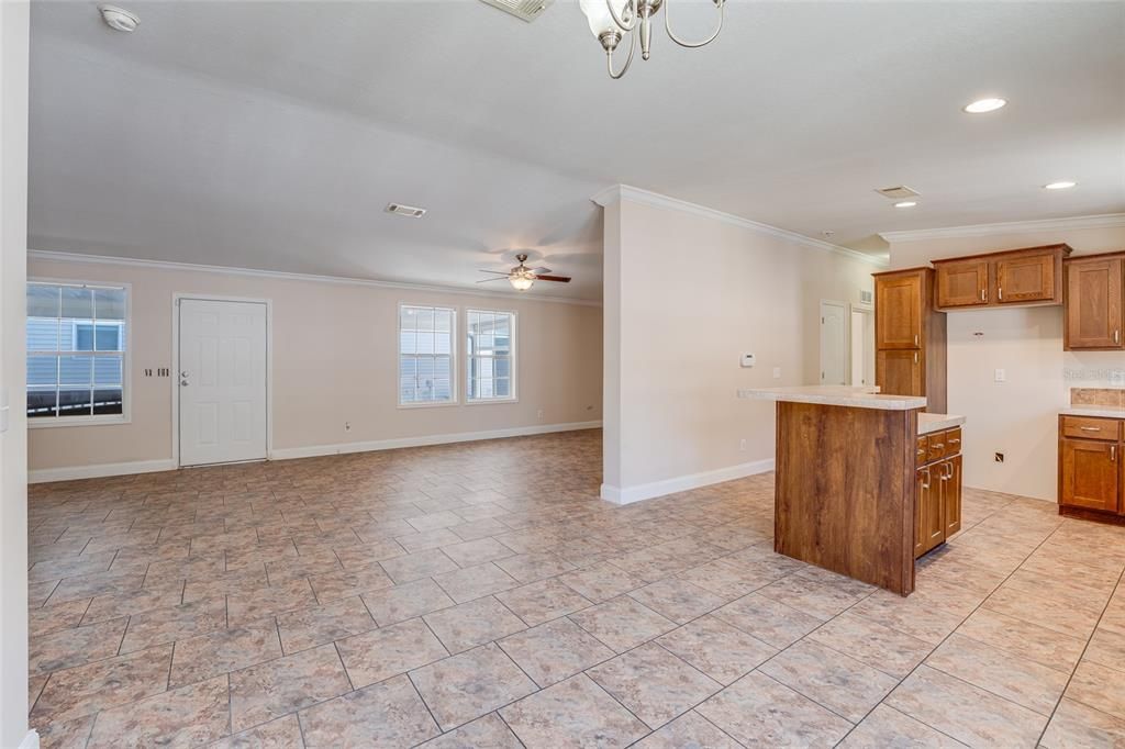 For Sale: $187,000 (2 beds, 2 baths, 1512 Square Feet)