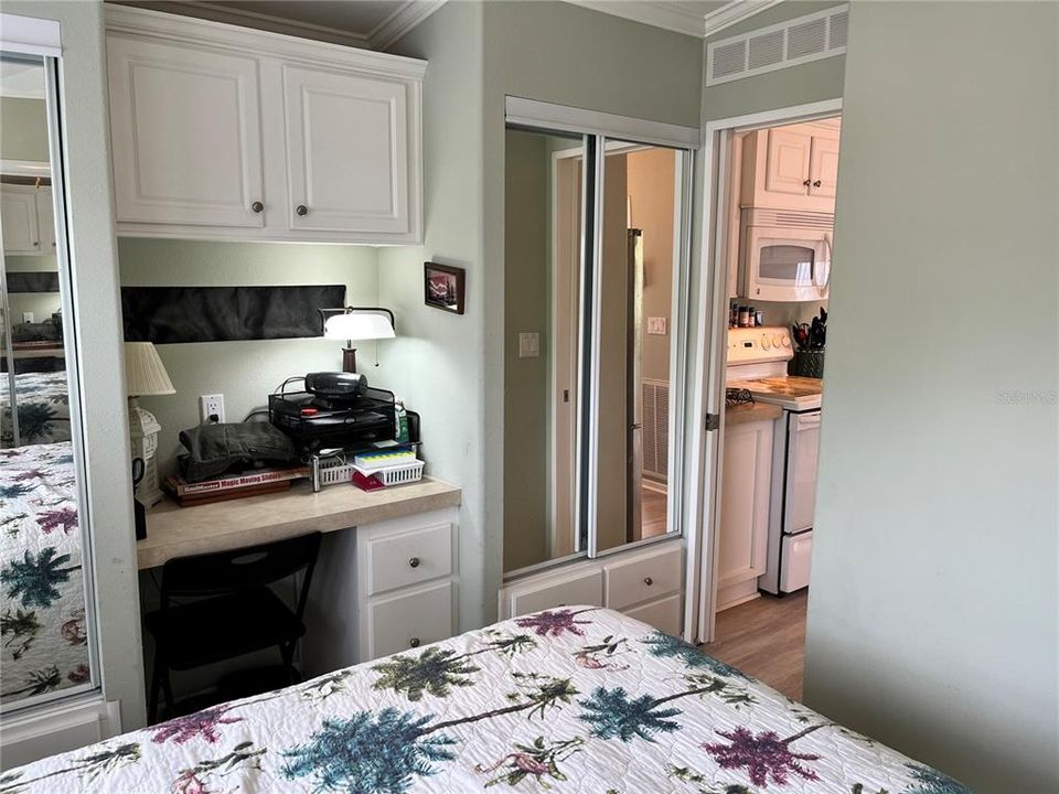 For Sale: $150,000 (1 beds, 1 baths, 504 Square Feet)