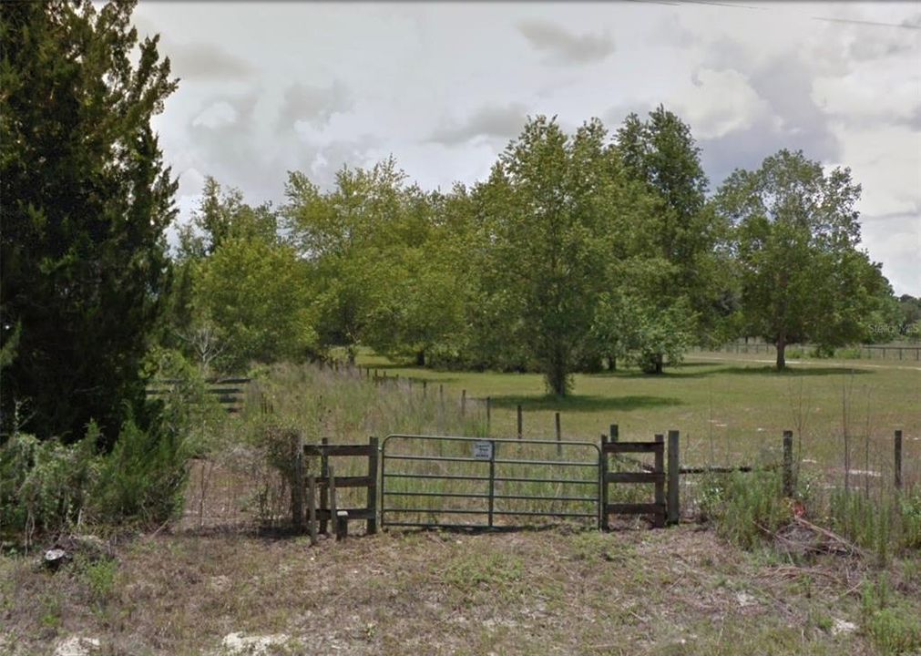 Vendido Recientemente: $102,999 (5.45 acres)